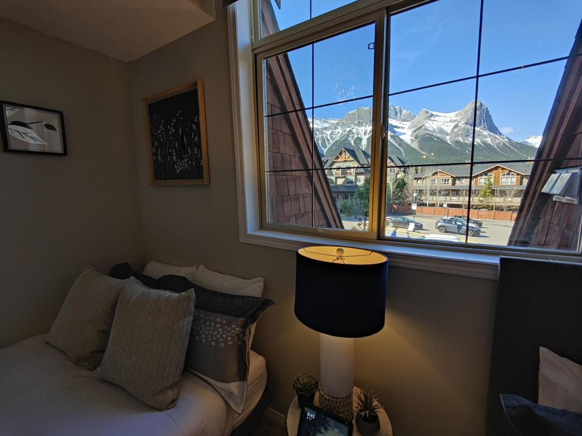 The Lambeth By Samsara Resort Private Entry Panorama Top View 2Br And 2Bth Canmore Kültér fotó