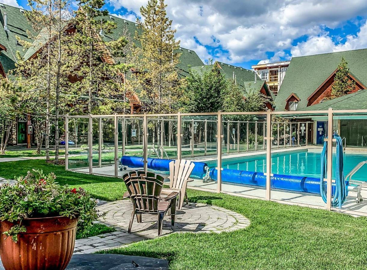 The Lambeth By Samsara Resort Private Entry Panorama Top View 2Br And 2Bth Canmore Kültér fotó